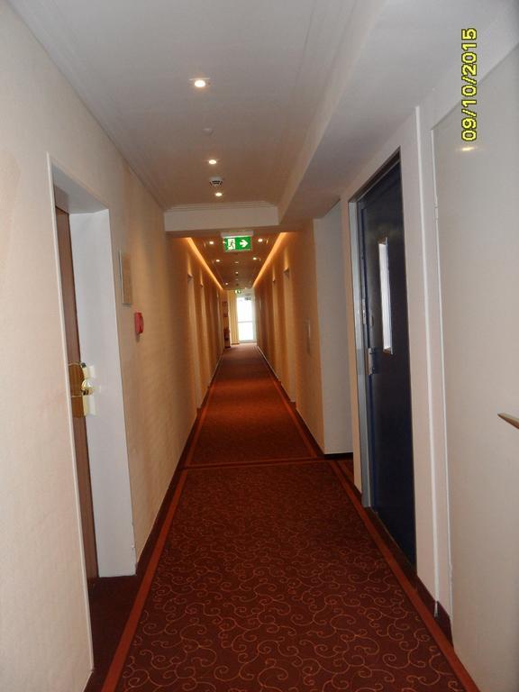 Wiking Hotel Henstedt-Ulzburg Exterior photo