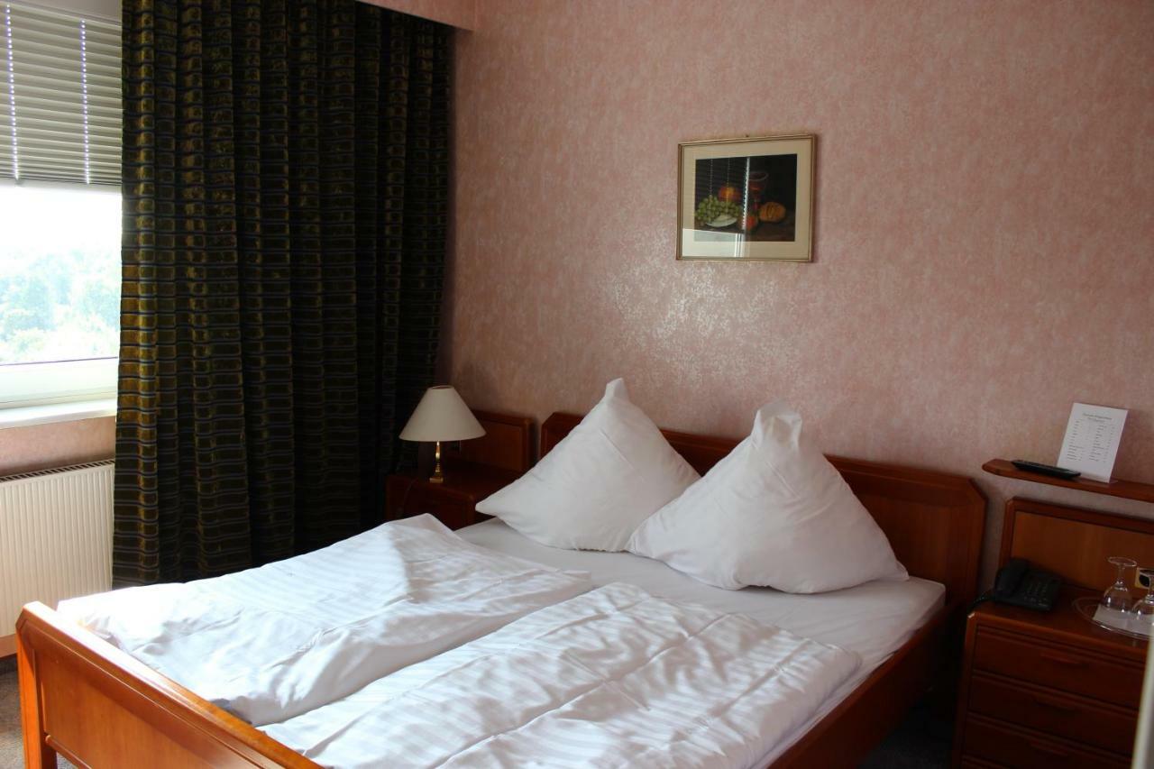 Wiking Hotel Henstedt-Ulzburg Exterior photo